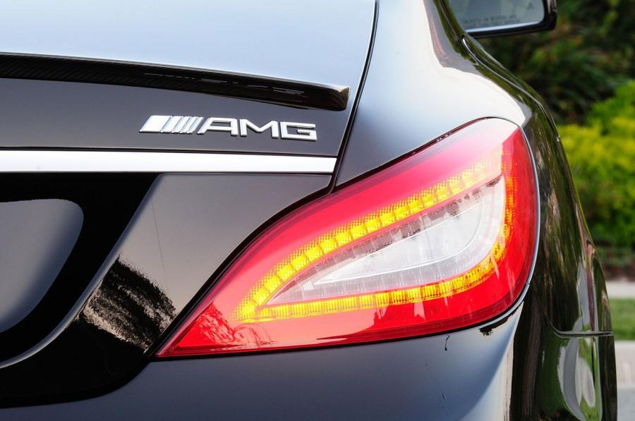  Mercedes-Benz CLS63 AMG 2012 года  (фото 35 из 62)